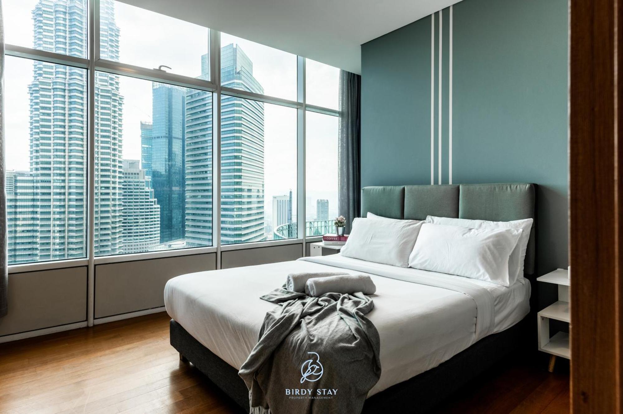 Sky Suites Klcc Homestay By Birdy Stay Куала-Лумпур Номер фото